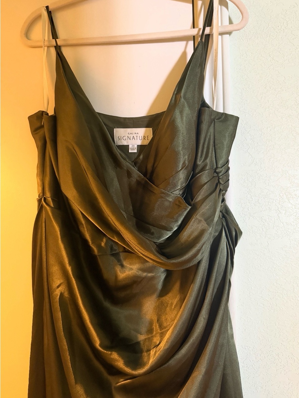Galina Signature Olive Green Satin Wrap Evening Dress Size 20 - Picture 11 of 14